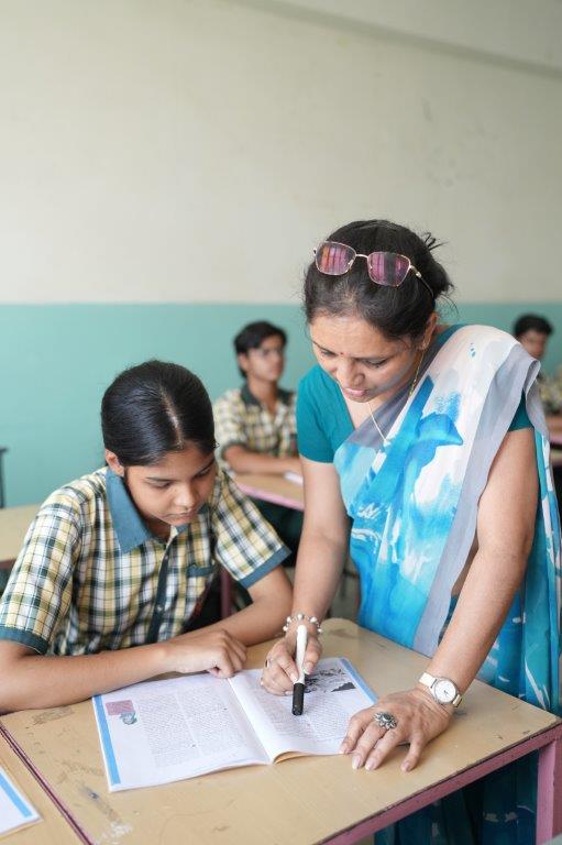 Student Interaction and Parent Discussion